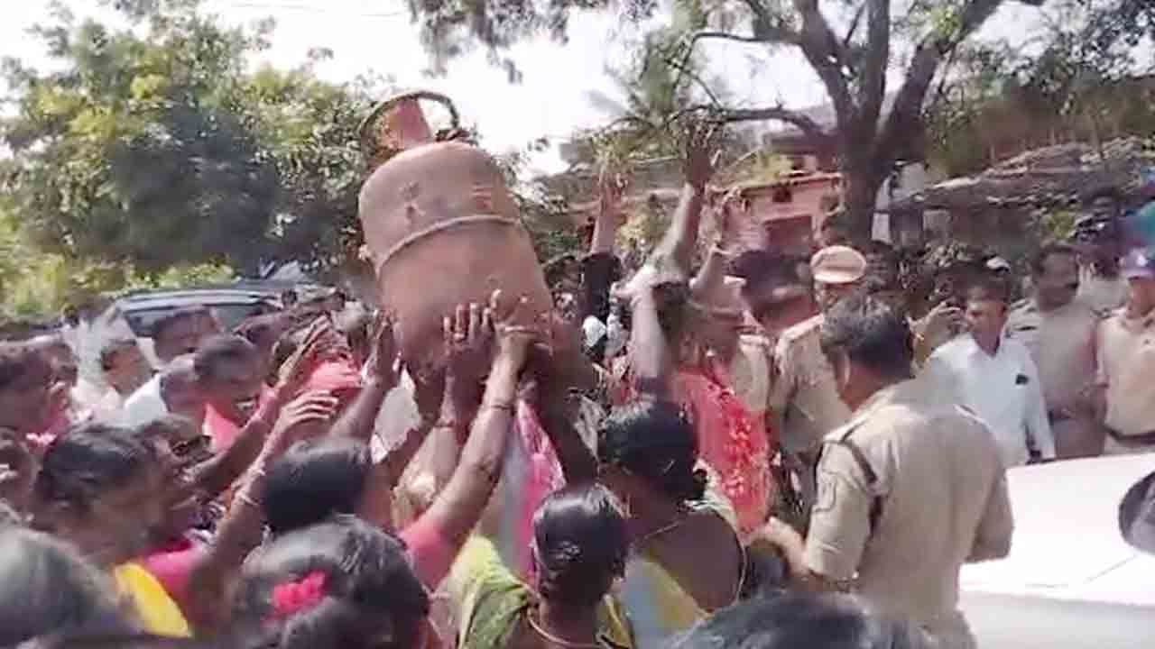 Munugode By Elections | బీజేపీ నేత బూరనర్సయ్య గౌడ్‌కు చేదు అనుభవం