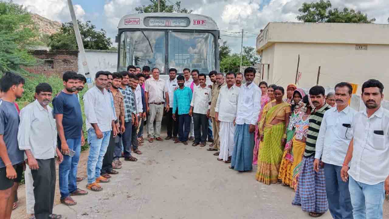 60 ఏండ్ల సమస్య.. రెండే రోజుల్లో పరిష్కరించిన మంత్రి సత్యవతి