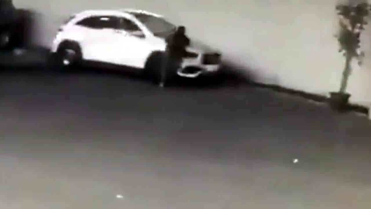 మరో మహిళతో సినీ నిర్మాత.. అది చూసిన భార్యను కారుతో ఢీ కొట్టి..!