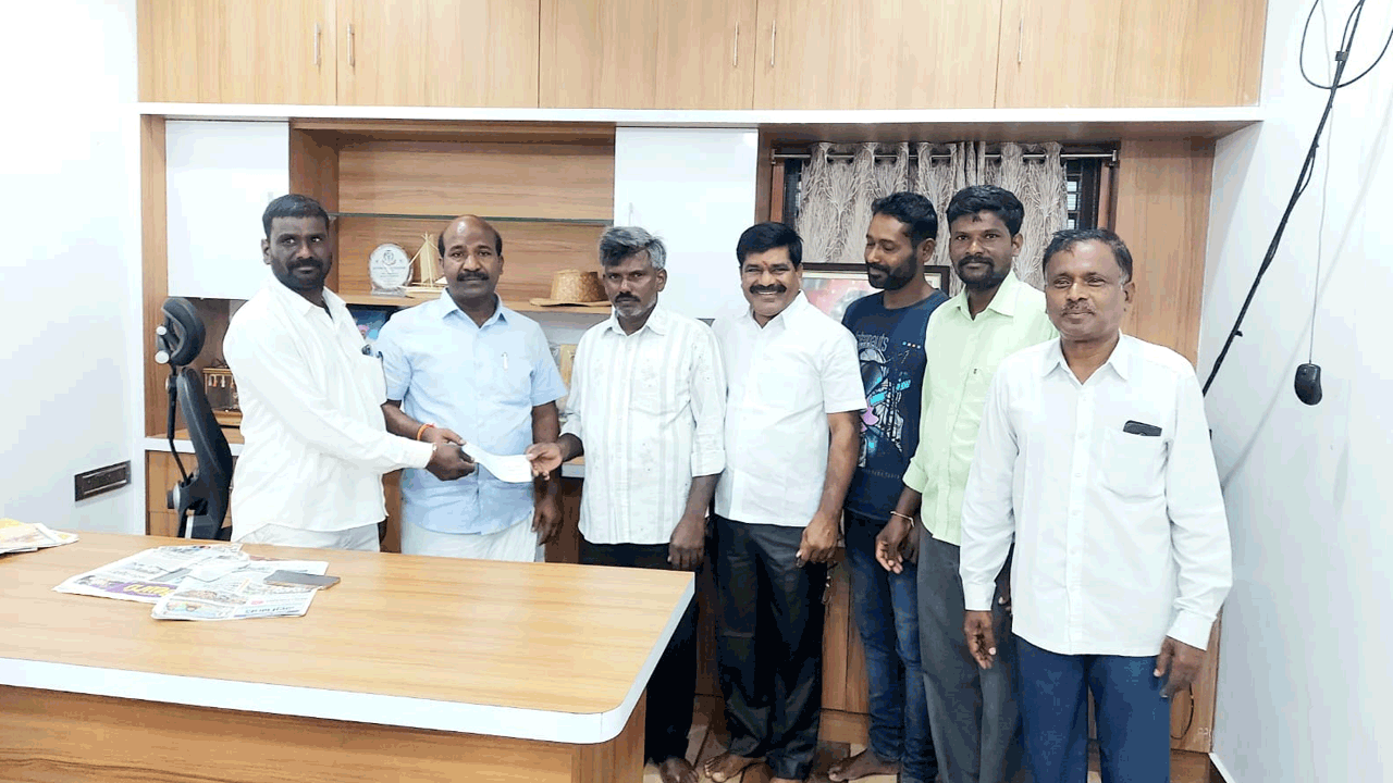 బీమాతో కార్యకర్తల కుటుంబాలకు భరోసా | ఎమ్మెల్యే చిరుమర్తి