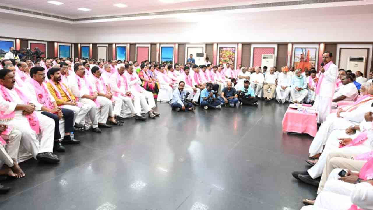 బీఆర్ఎస్ మొట్ట‌మొద‌టి కార్య‌క్షేత్రం మ‌హారాష్ట్ర‌నే : సీఎం కేసీఆర్