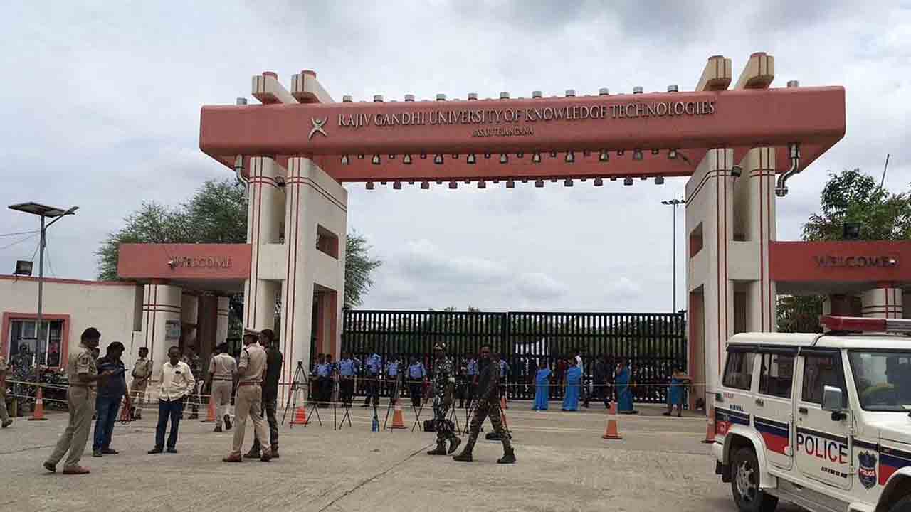 హైదరాబాద్‌లో ఆర్జీయూకేటీ క్యాంప్‌ ఆఫీస్‌