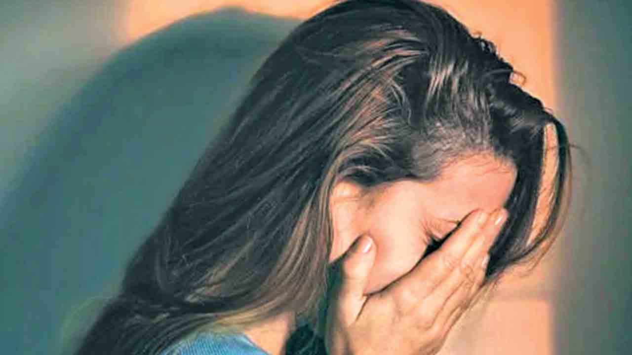 మనసుతోనే వయసూ..