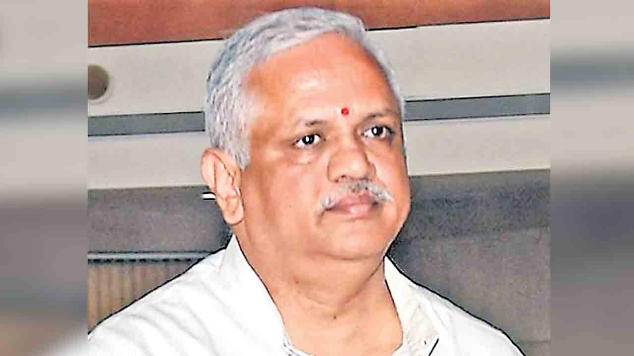 ఎమ్మెల్యేల కొనుగోలులో తెరవెనుక సంతోష్‌, బన్సల్‌!