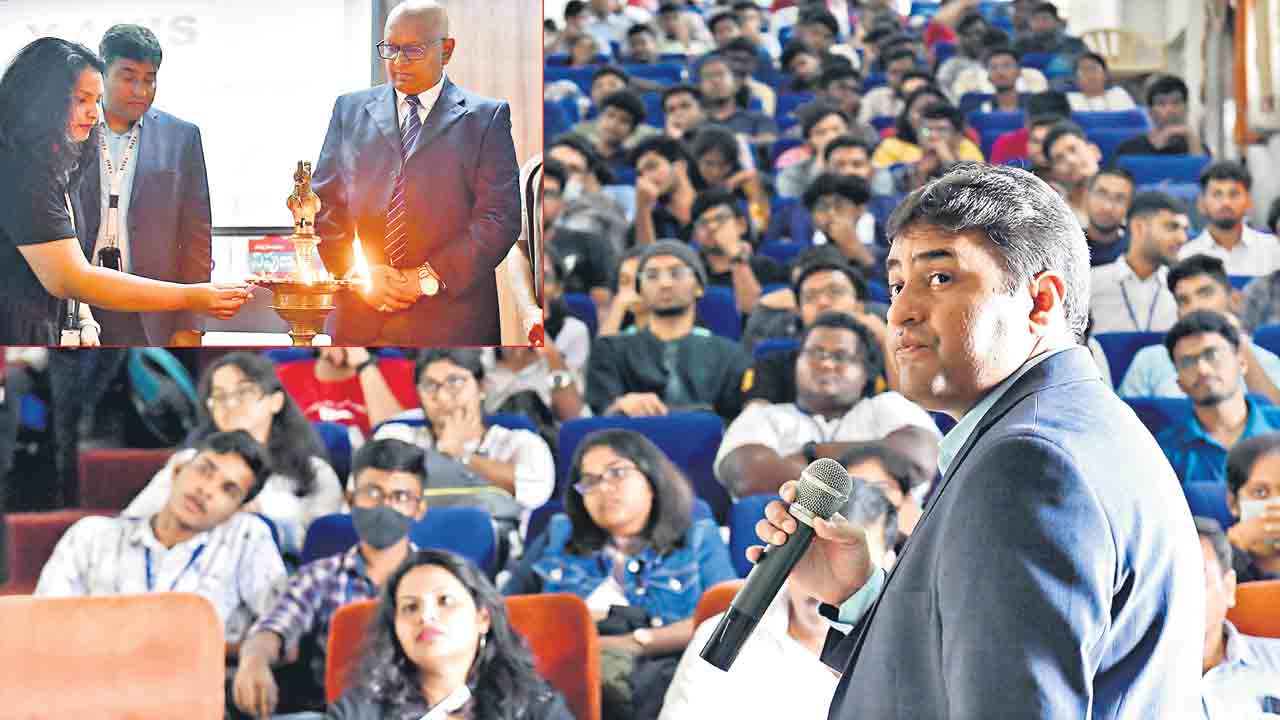 విదేశీ విద్యకు వై యాక్సిస్‌!