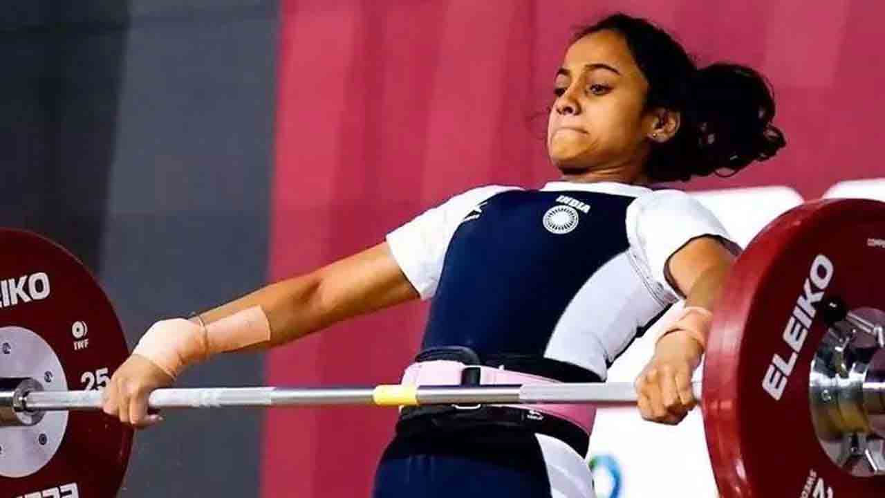 హర్షదకు కాంస్య పతకం