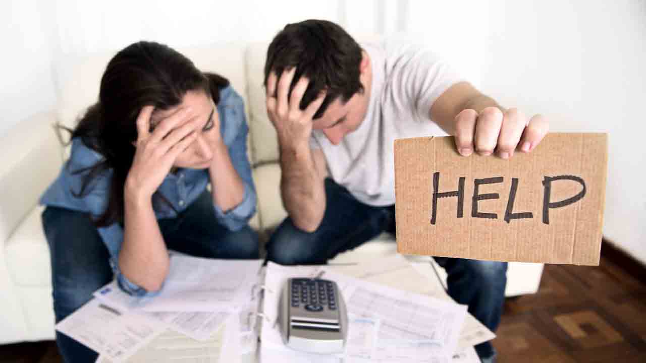 అప్పులు తీర్చడానికి కొత్త అప్పులు చేస్తున్నారా.. అయితే ఇలా బయటపడండి