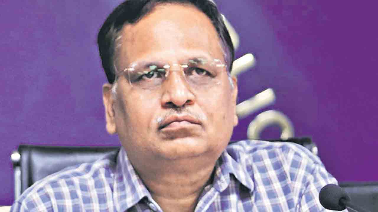 మంత్రి అవడమే నా తప్పు!