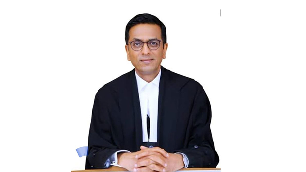 Justice DY Chandrachud: సీజేఐగా జ‌స్టిస్ చంద్ర‌చూడ్ పేరును ప్ర‌తిపాదించిన జ‌స్టిస్‌ ల‌లిత్‌