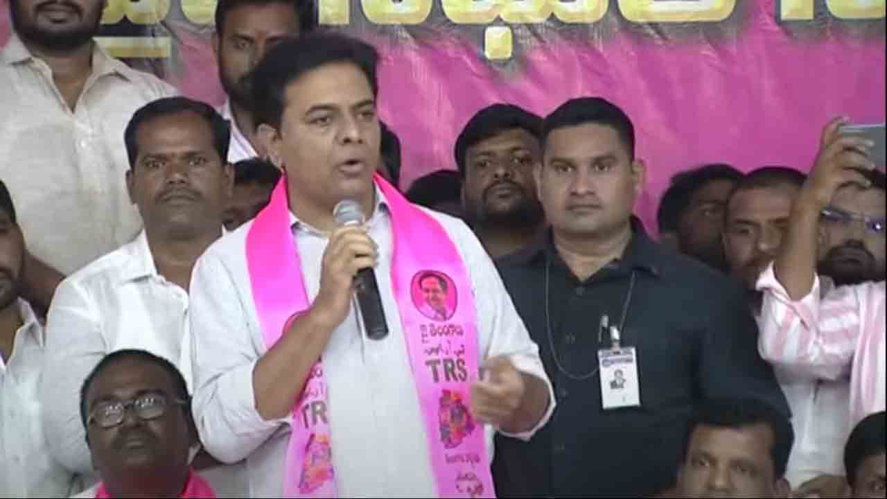 ఆ ప‌రిస్థితుల‌ను చూస్తే క‌ళ్ల‌ల్లో నీళ్లు తిరిగాయ్ : మంత్రి కేటీఆర్