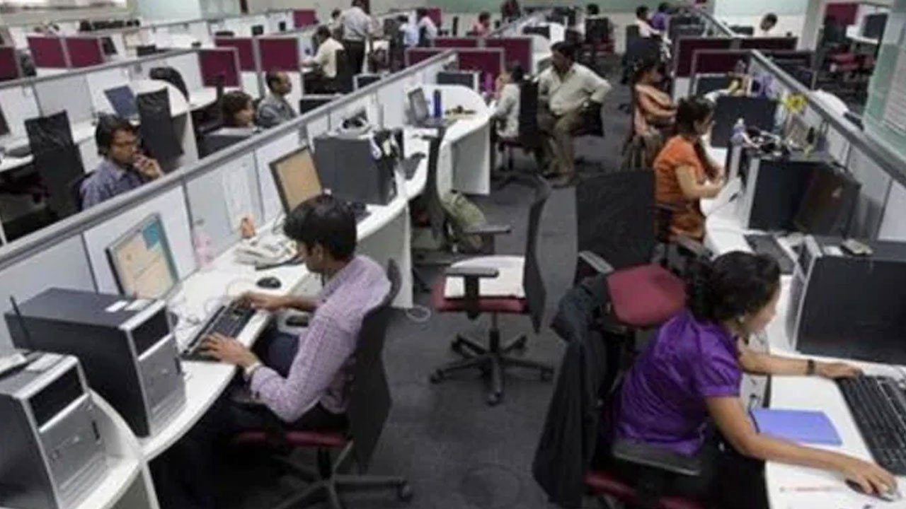 మూన్‌లైటింగ్‌పై తాజా నివేదిక.. వెలుగులోకి సంచలన విషయాలు