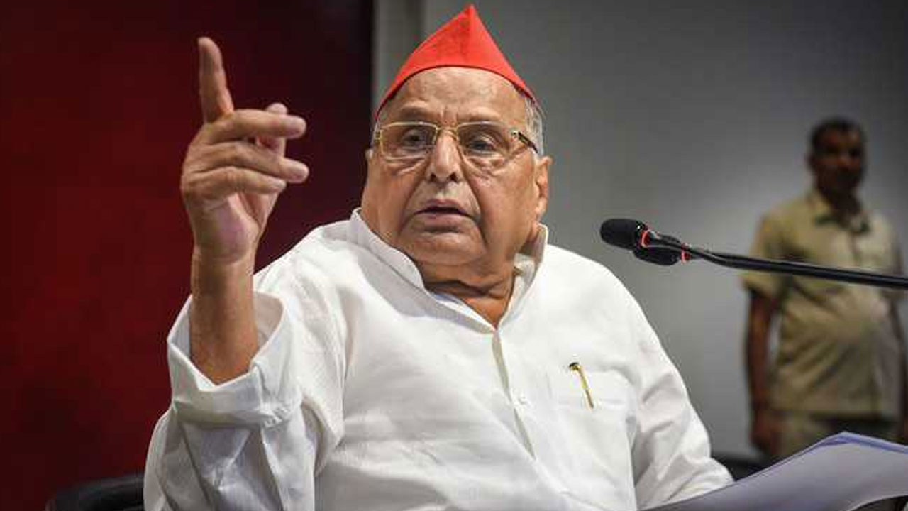 రెజ్లింగ్ ట్యాలెంట్‌తో అట్రాక్ట్ చేశాడు.. 27 ఏళ్ల‌కే ఎమ్మెల్యే అయ్యాడు