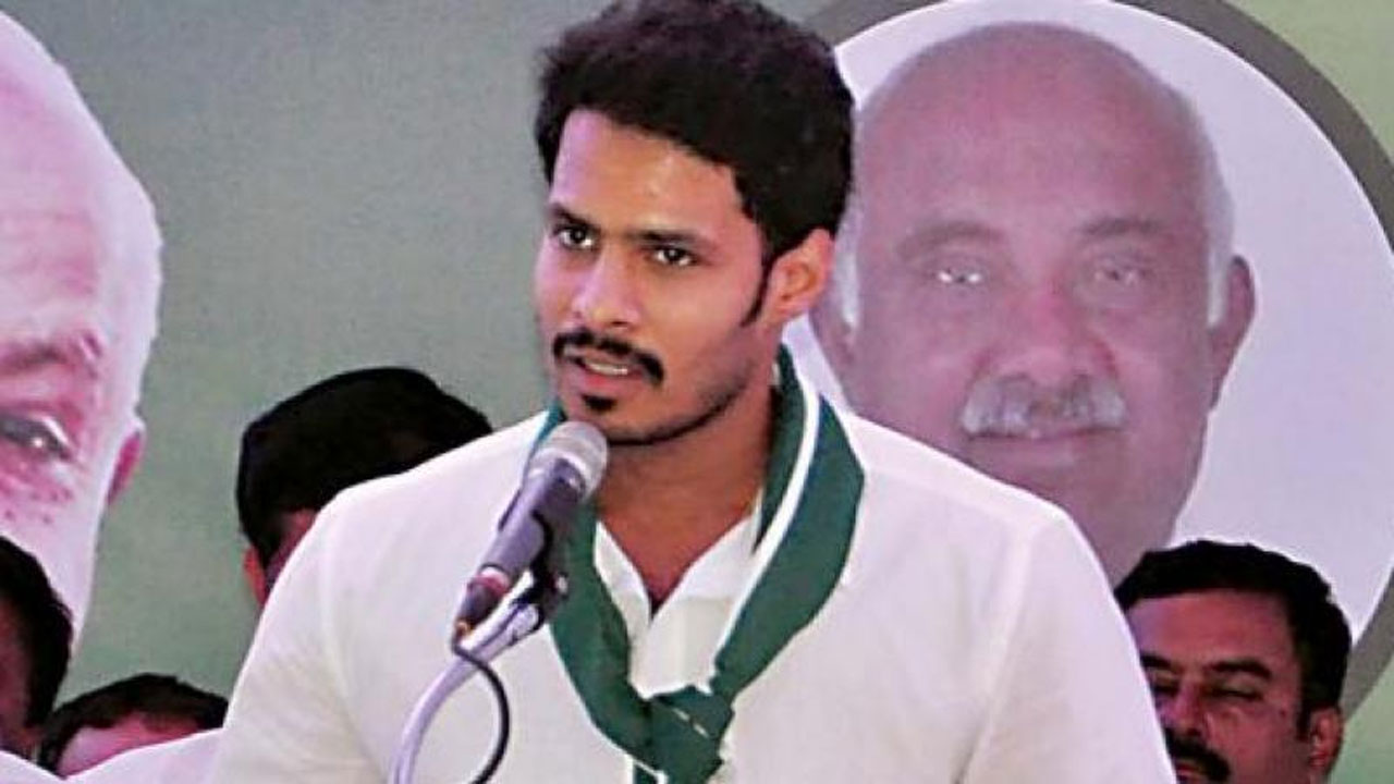 ద‌ళిత బంధు..అమేజింగ్: నిఖిల్ గౌడ‌