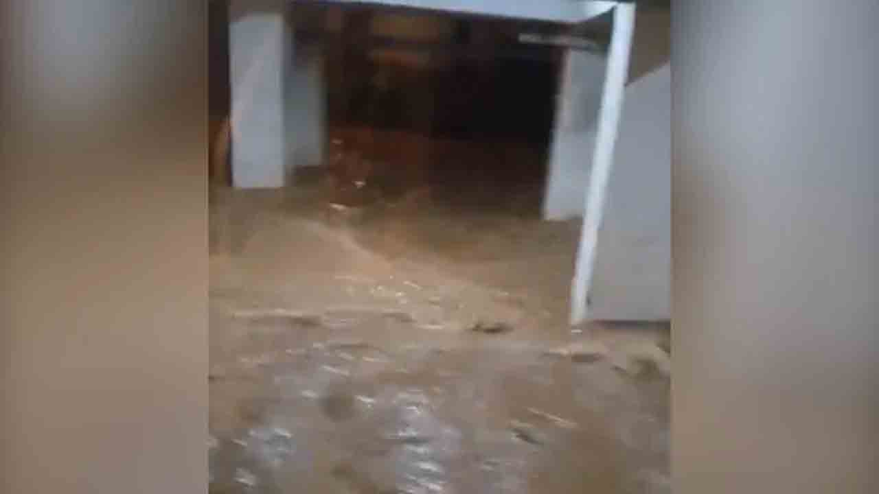 ఇది నది కాదు.. నా ఇంటి బేస్‌మెంట్‌.. వీడియో వైరల్