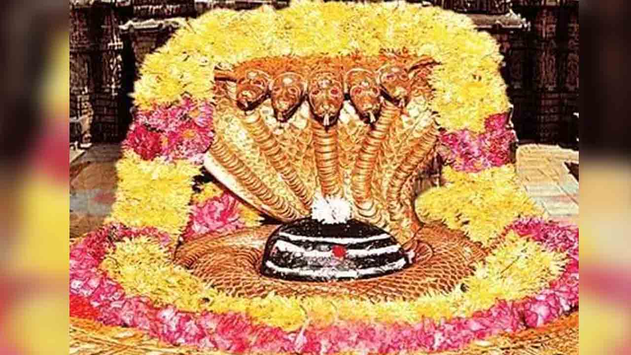 శ్రీశైలంలో కార్తీక మాసోత్సవాలు షురూ