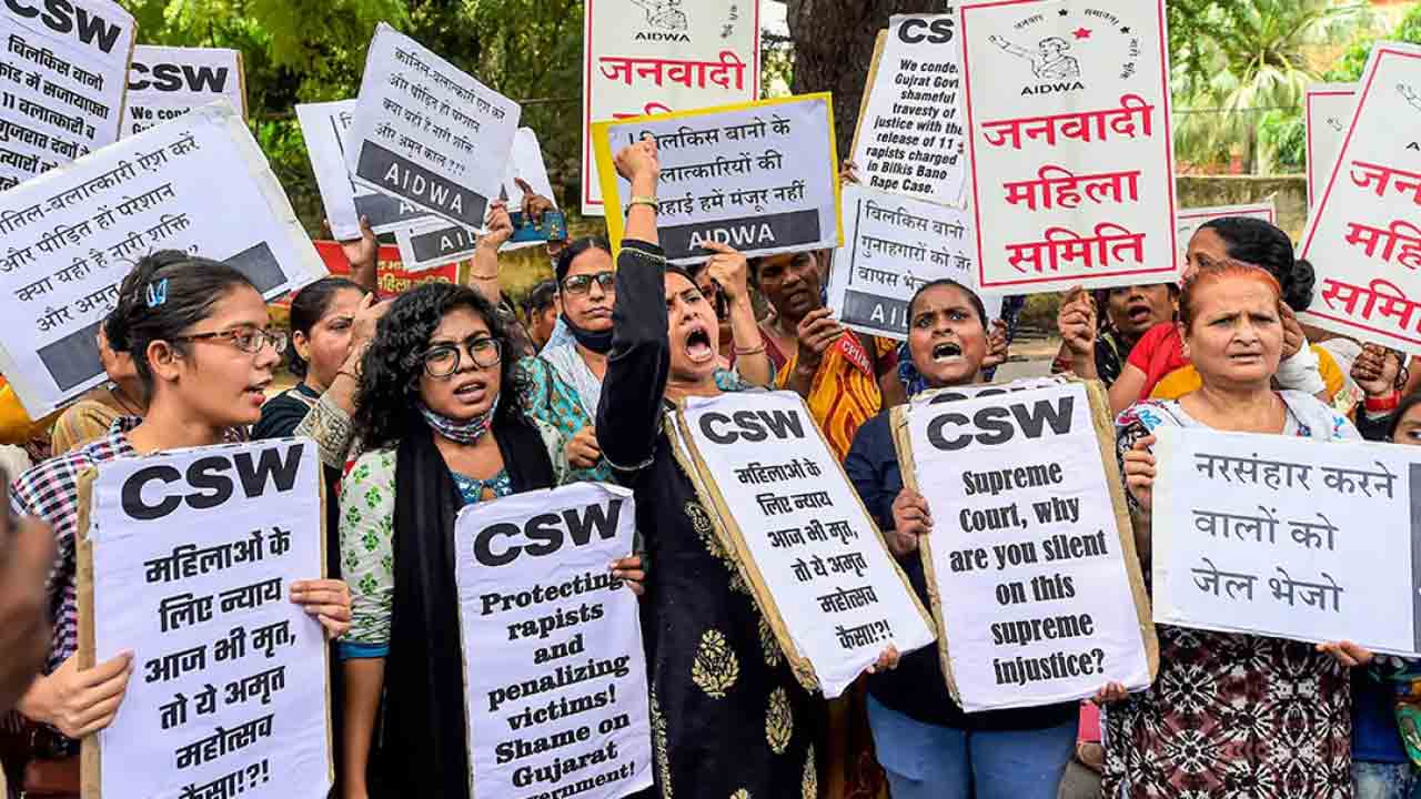 బిల్కిస్‌ రేపిస్టులను తిరిగి జైల్లో వేయండి