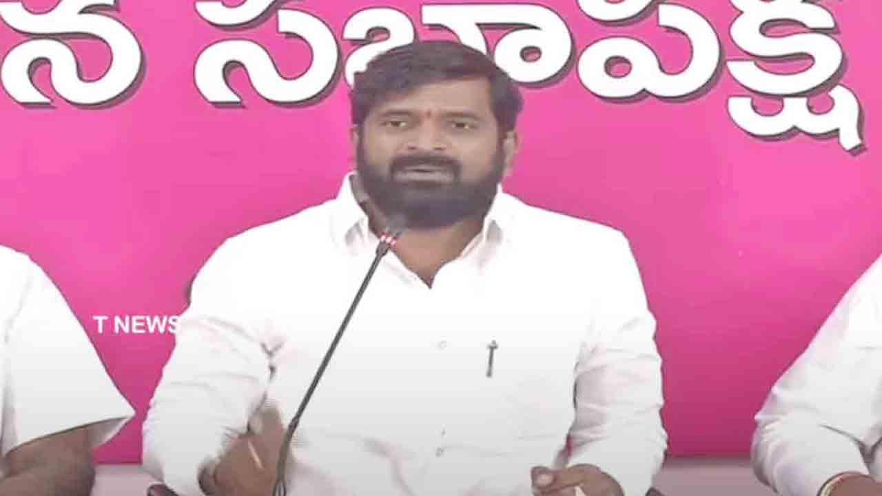 టీఆర్‌ఎస్‌ను ఎదుర్కోలేక.. బీజేపీ గుర్తుల రాజకీయాలకు తెరలేపింది: శ్రీనివాస్‌గౌడ్‌