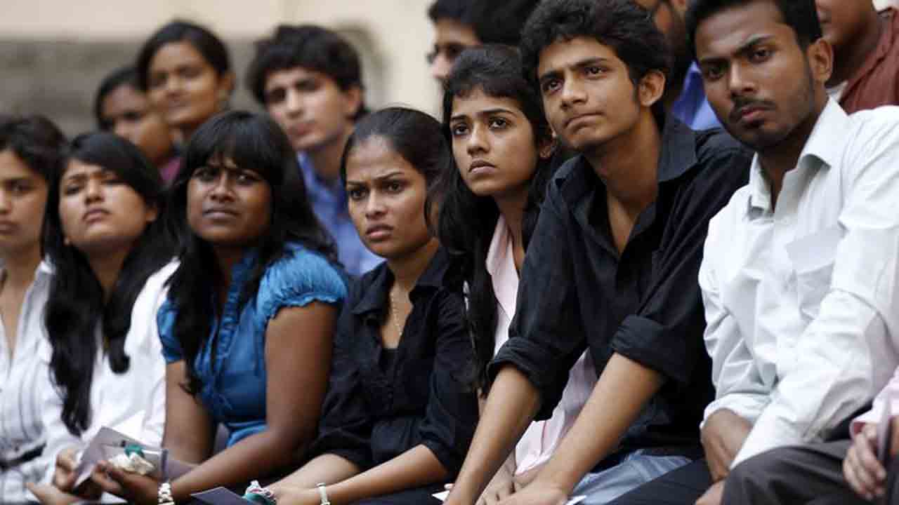 మోదీ నిజ స్వరూపం ఇదీ.. యువతా మేలుకో!