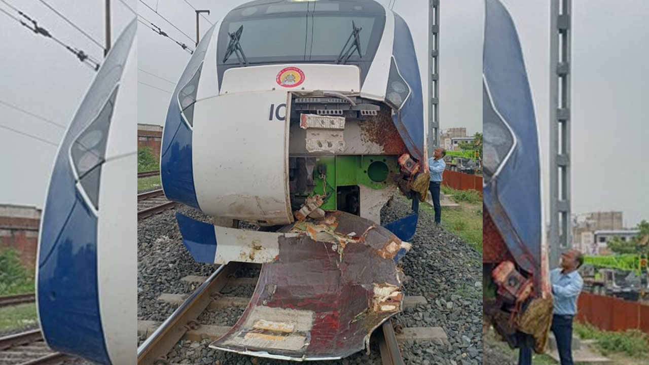 బర్రెలను ఢీకొన్న వందేభారత్ ఎక్స్ప్రెస్.. రైలు ఇంజిన్ డ్యామేజ్