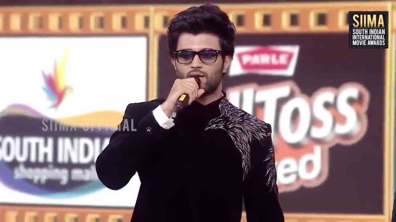 ‘లైగర్‌’ ఫ్లాప్‌పై స్పందించిన విజయ్‌ దేవరకొండ