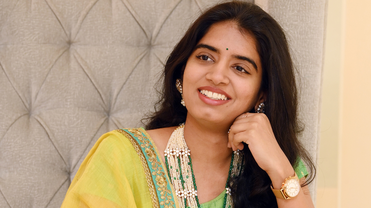 అమ్మ‌మ్మ‌ల కాలంనాటి న‌గ‌ల‌కు ప్రాణం పోస్తున్న హైద‌రాబాదీ అమ్మాయి