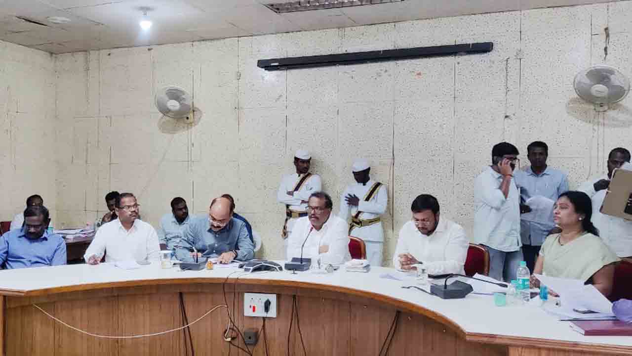 విధినిర్వహణపై నిర్లక్ష్యం వద్దు