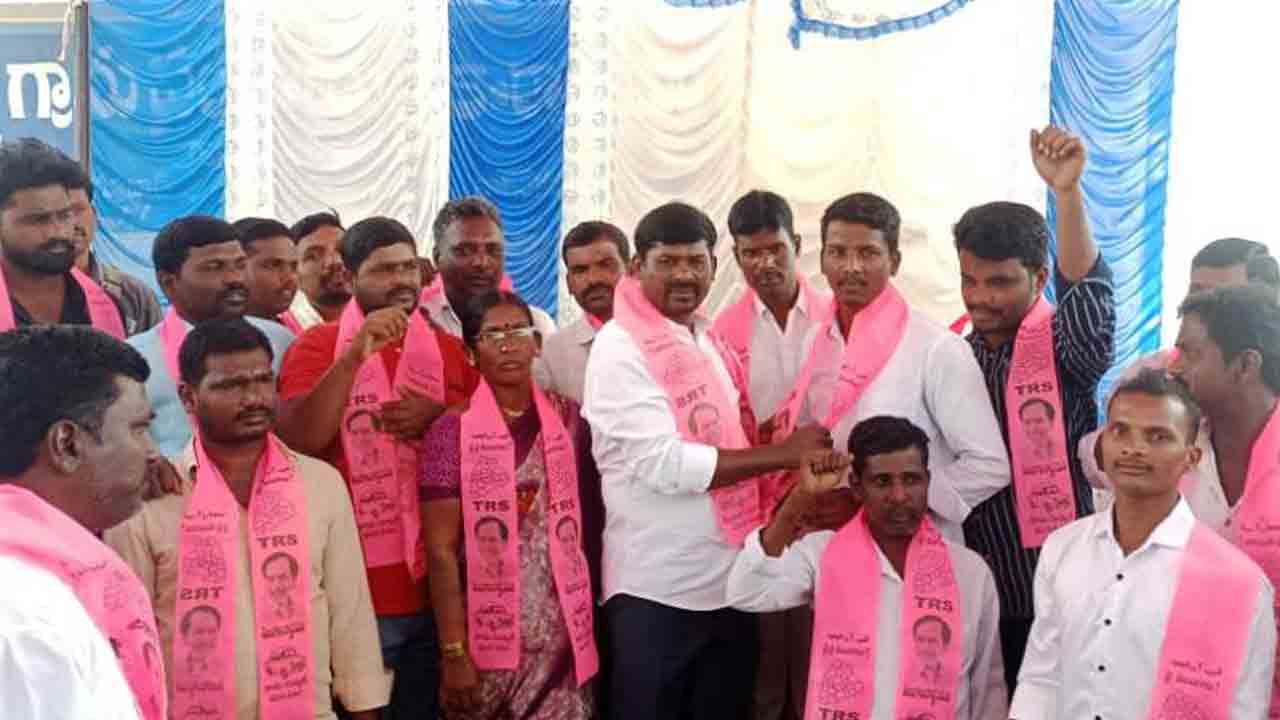 అన్ని వర్గాల అభివృద్ధే లక్ష్యం