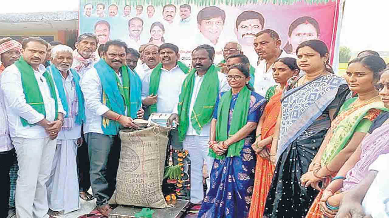 కొనుగోళ్ల పండుగ.. వానకాలం ధాన్యం కొనేందుకు ఏర్పాట్లు