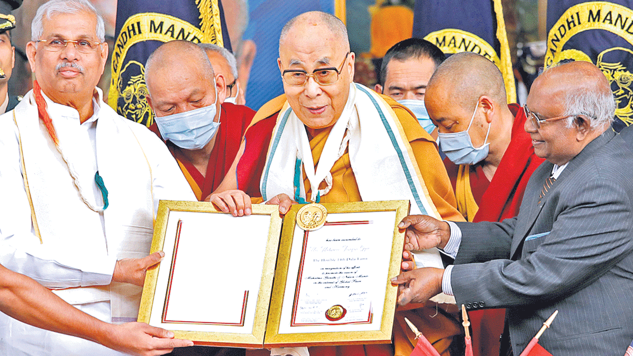 దలైలామాకు ‘గాంధీ-మండేలా అవార్డు’