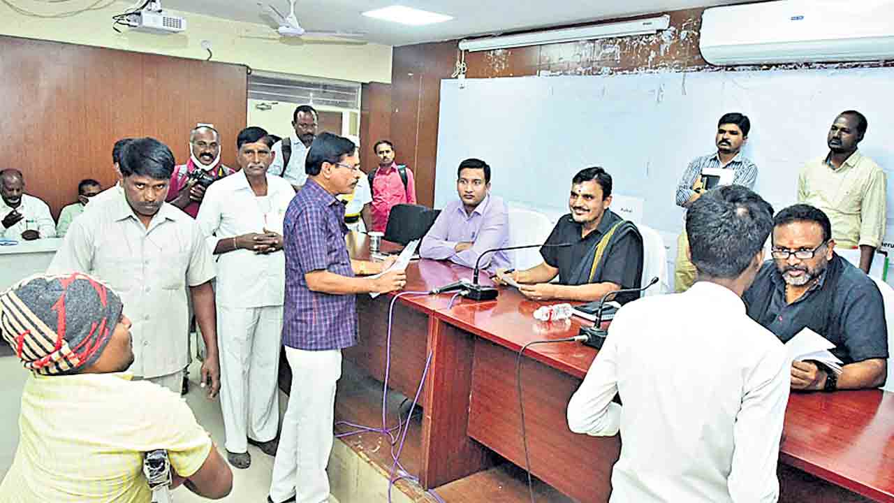 రైతు శ్రేయస్సుకు కృషి చేయాలి