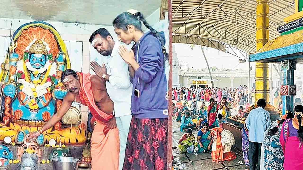 భక్తులతో కిక్కిరిసిన శైవ క్షేత్రాలు