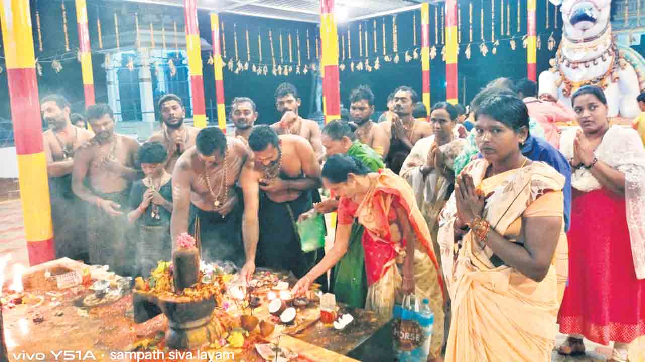 శివాలయాల్లో కార్తీక మాస ప్రత్యేక పూజలు