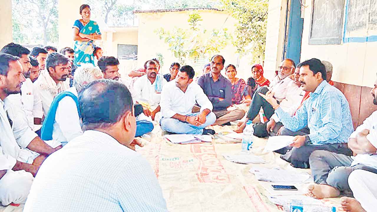 ‘పోడు’ సర్వే వివరాలు అధికారులకు అందజేస్తాం