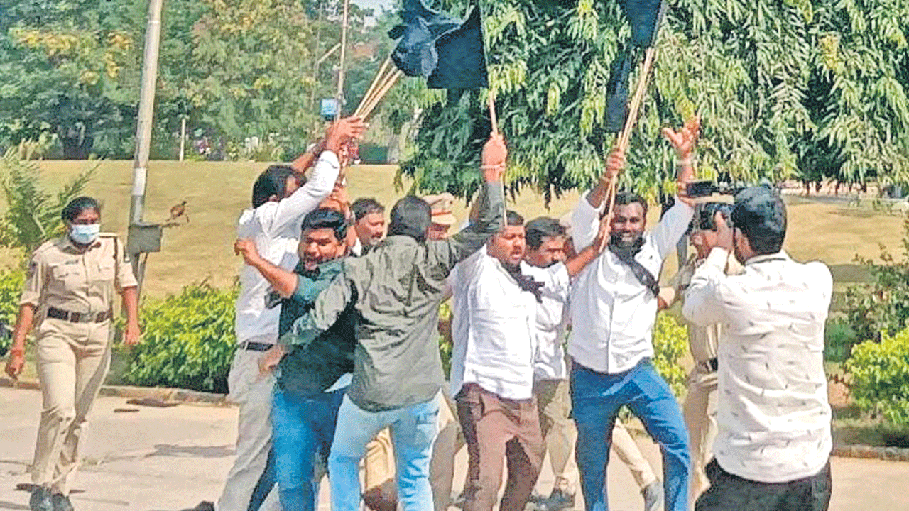 మోదీ.. గో బ్యాక్‌