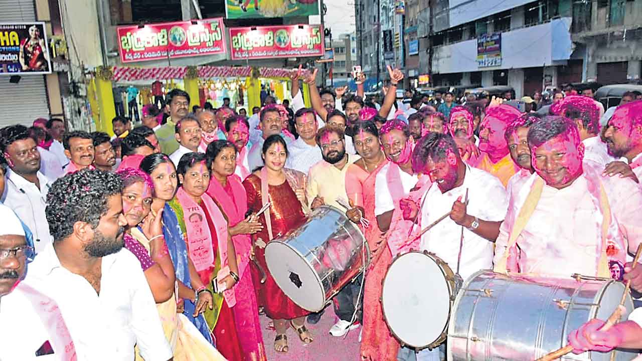 జయహో టీఆర్‌ఎస్‌..