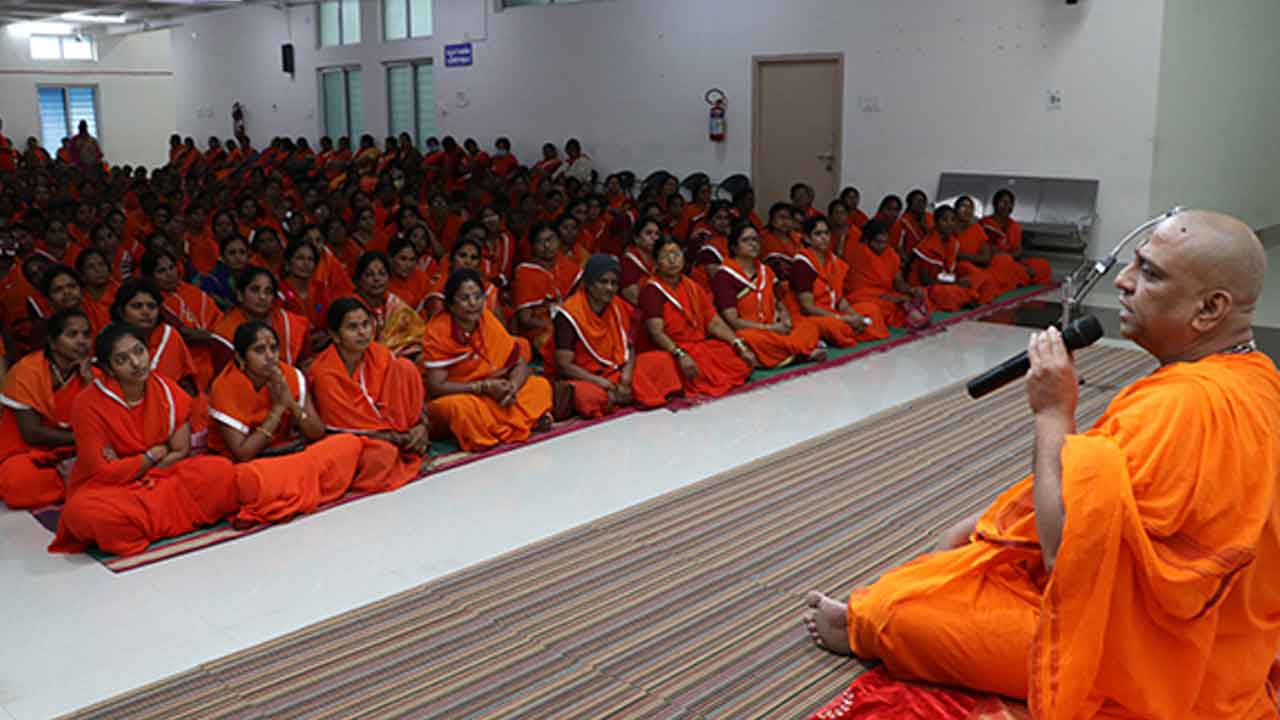 శ్రీవారి సేవా సదన్, అన్నప్రసాదం కాంప్లెక్స్‌ను సందర్శించిన మంత్రాలయ పీఠాధిపతి