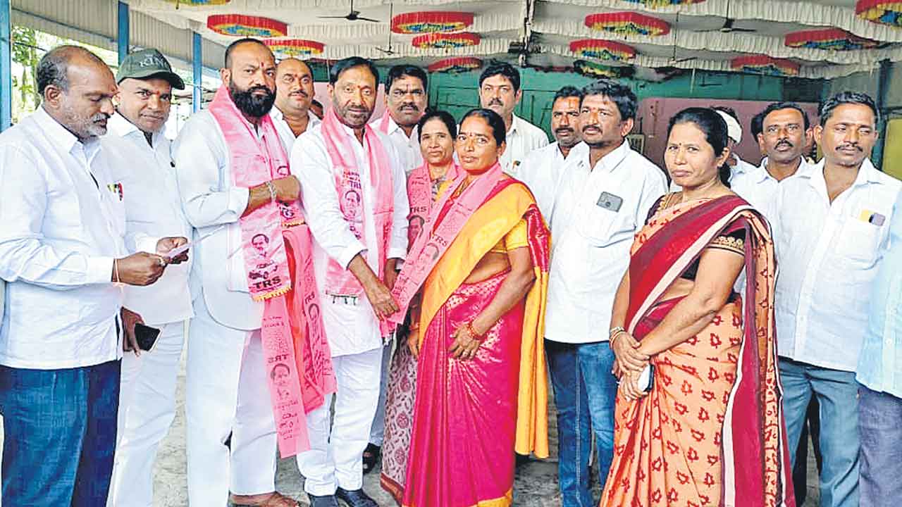 టీఆర్‌ఎస్‌లో చేరికల జోష్‌