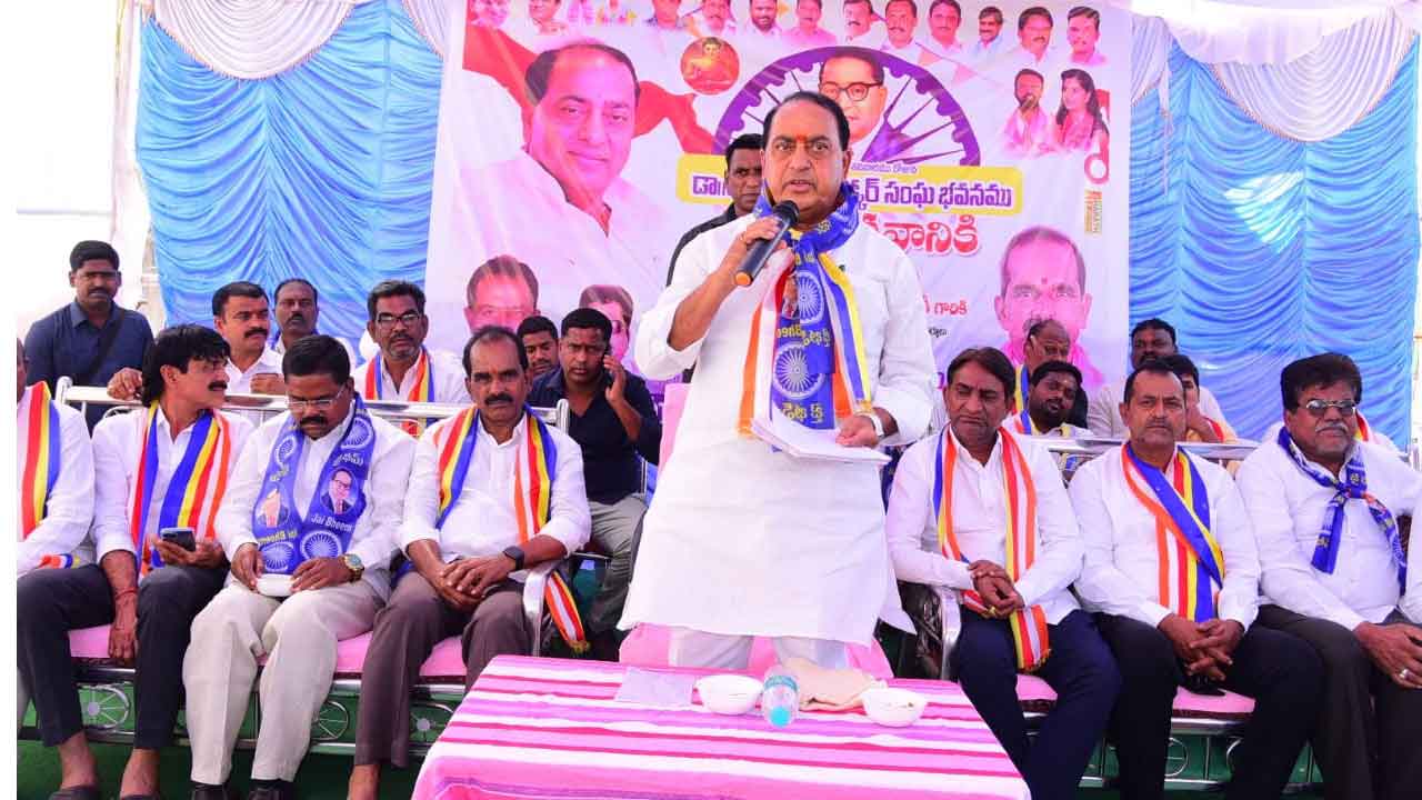 ఉద్యోగ సంకల్పం ఉండాలి