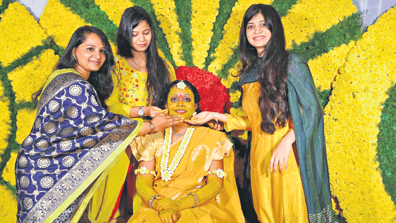 సంబురాల వేదిక పెండ్లి వేడుక