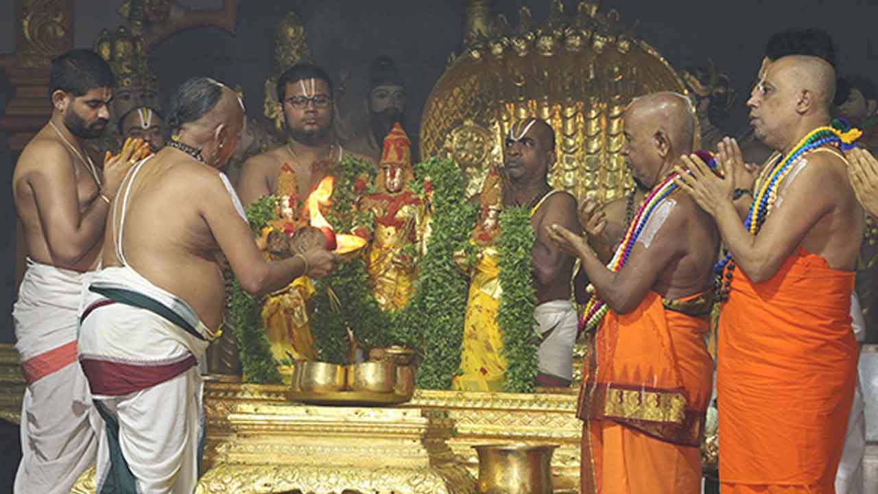 తిరుమలలో వైభవోత్సవంగా శ్రీవారి స్నపన తిరుమంజనం