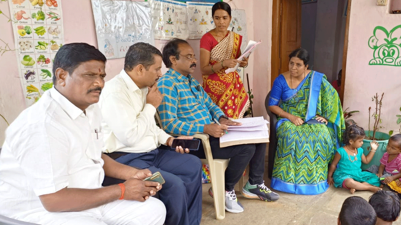 విద్యార్థులకు నాణ్యమైన భోజనం వడ్డించాలి