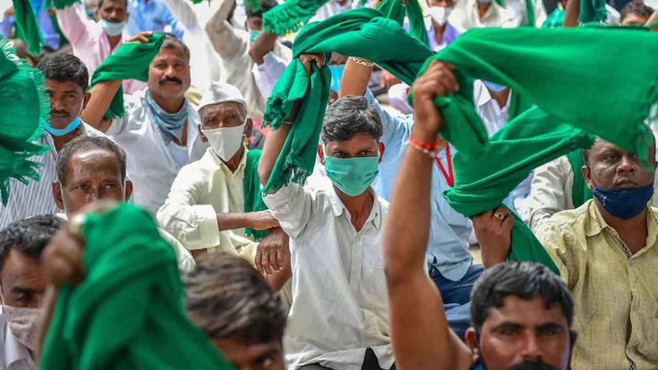 రైతు హామీల అమలుకు దేశవ్యాప్తంగా ఛలో రాజ్‌ భవన్‌