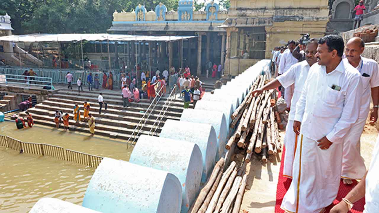 శ్రీ క‌పిలేశ్వర‌స్వామివారి ఆల‌యంలో టీటీడీ జేఈవో త‌నిఖీలు