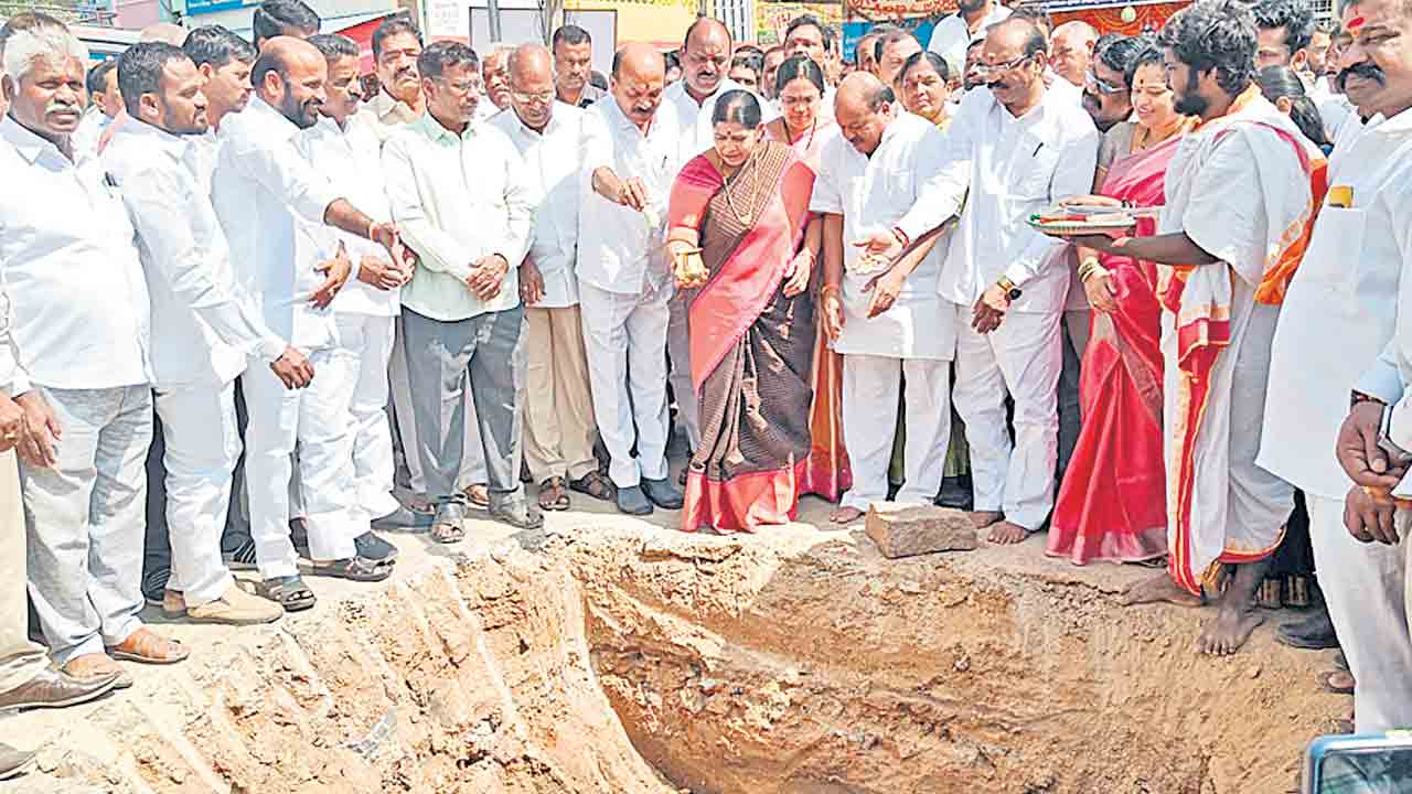 ఐక్యతతోనే రాజ్యాధికారం