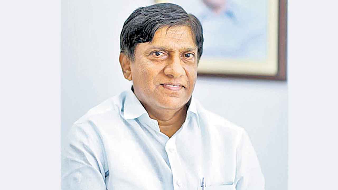 గవర్నర్లకు నిర్ణీత గడువు విధించాలి