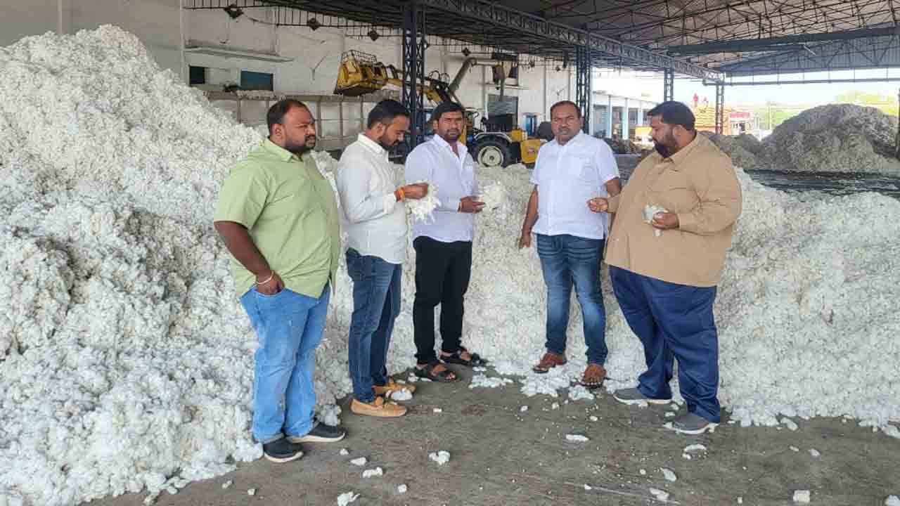 రైతులకు మద్దతు ధర చెల్లించాలి