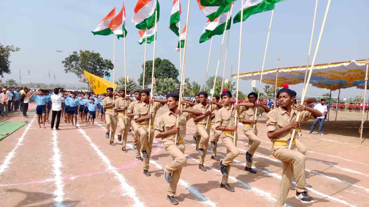 యువత క్రీడల్లో రాణించాలి