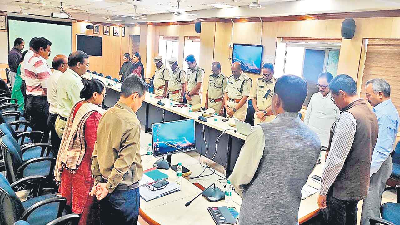 క్షేత్రస్థాయి సిబ్బంది రక్షణకు ప్రాధాన్యం