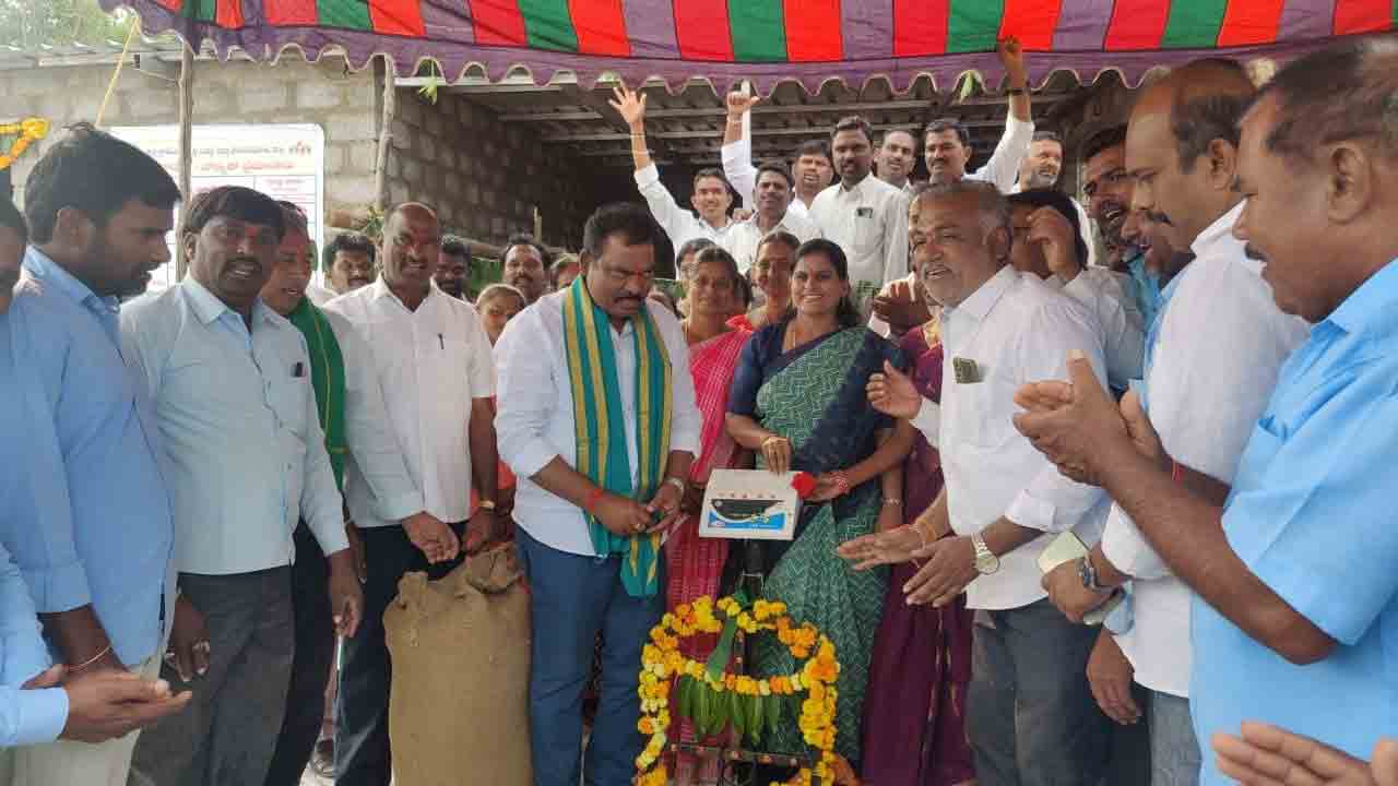 కొనుగోలు కేంద్రాల్లోనే మద్దతు ధర