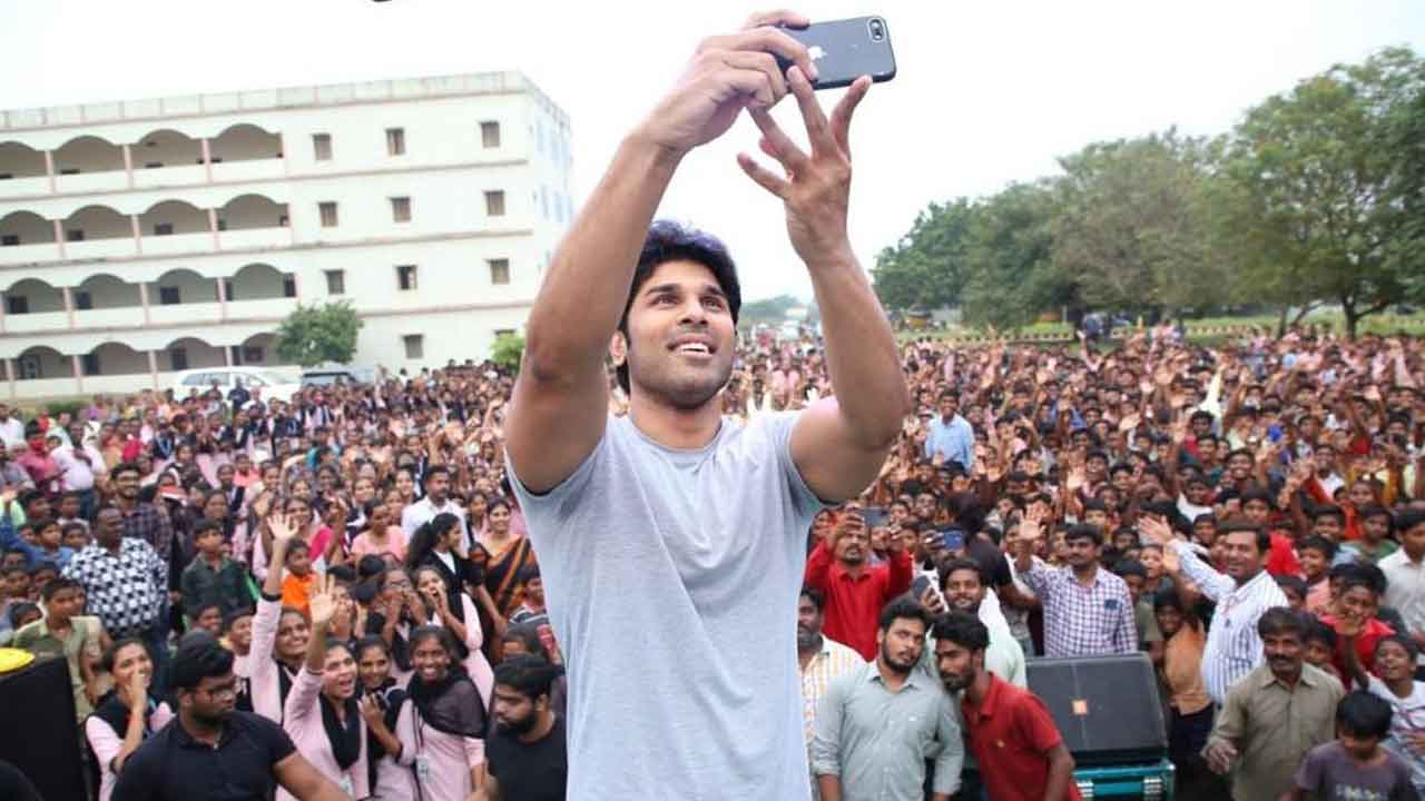 ‘బొమ్మ’లో అల్లు శిరీష్‌ సందడి